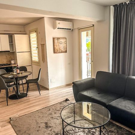 Luxury Bucovina Apartment Gura Humorului Bagian luar foto