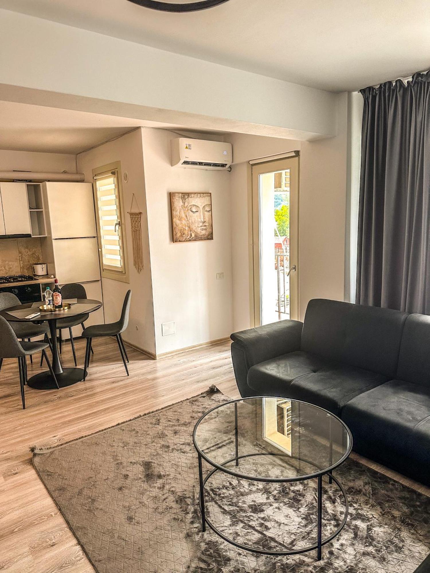 Luxury Bucovina Apartment Gura Humorului Bagian luar foto
